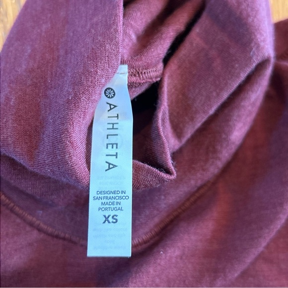 Athleta Women's Tops in Burgundy and Plum - Picture 3 of 6